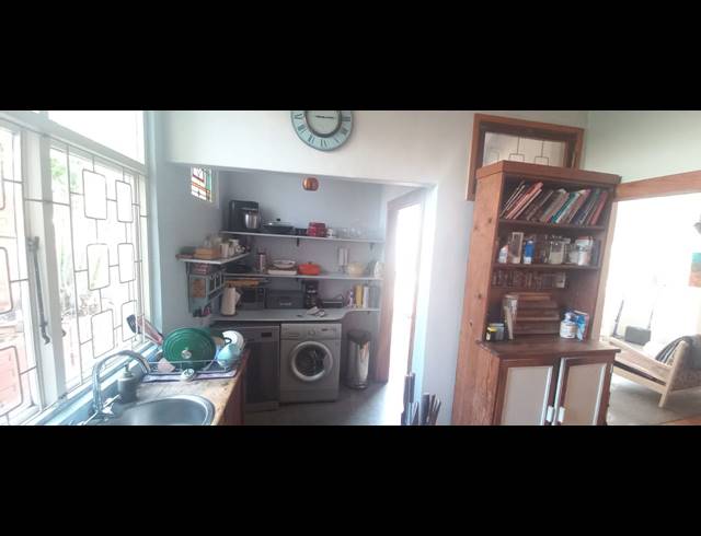 3 BEDROOM FREEHOLD FOR SALE IN GLENWOOD